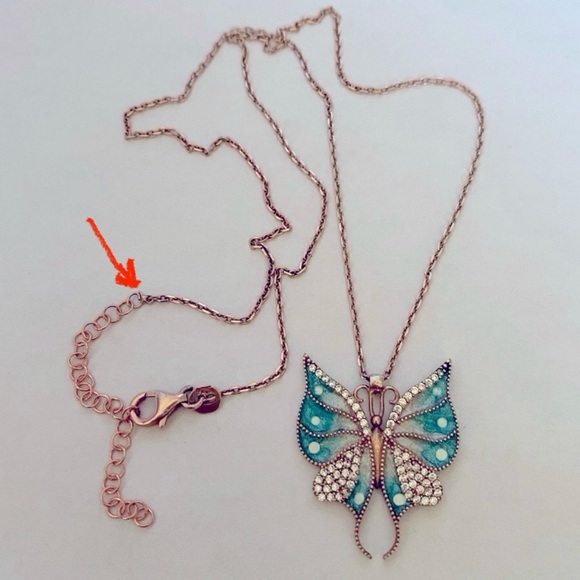 🦋925 Silver butterfly necklace clear cz stones - Picture 3 of 3